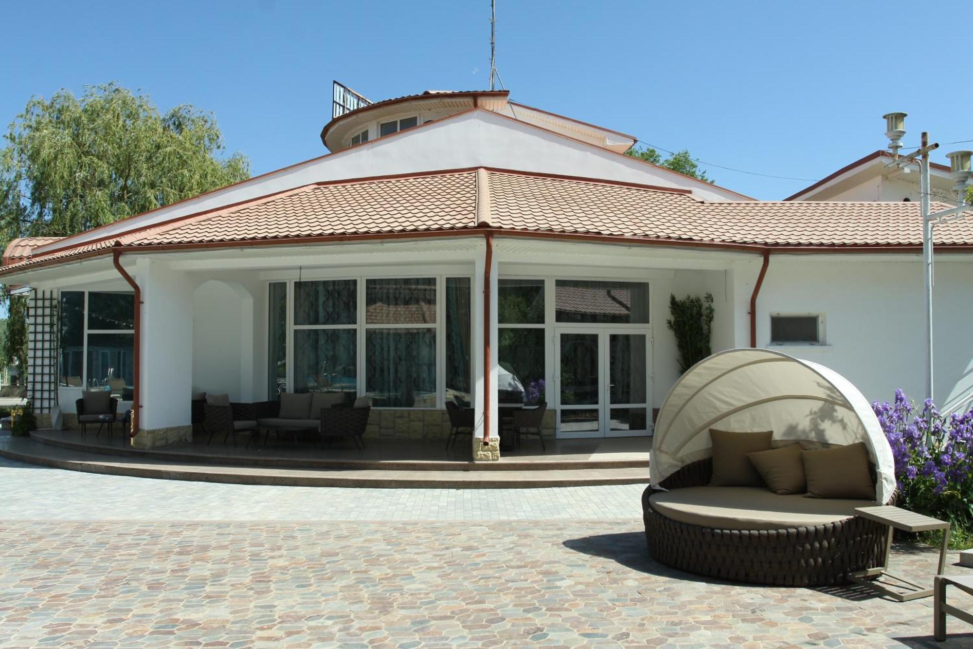 Steaua Apelor Family Resort Nufaru Экстерьер фото
