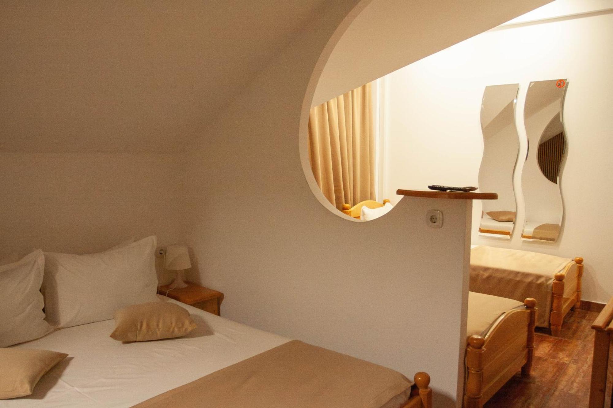 Steaua Apelor Family Resort Nufaru Экстерьер фото