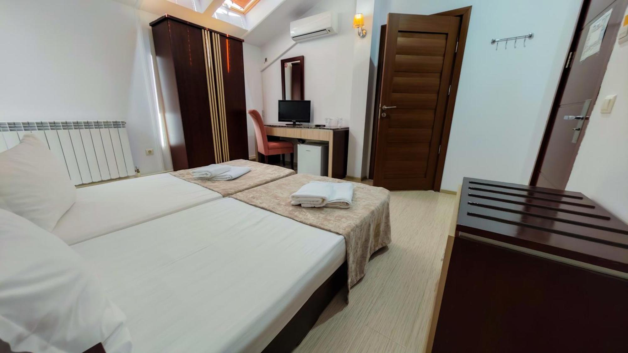 Steaua Apelor Family Resort Nufaru Экстерьер фото