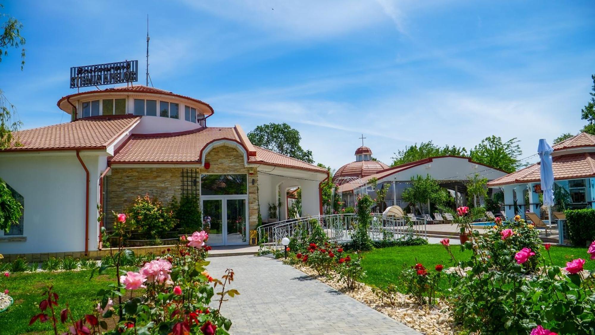 Steaua Apelor Family Resort Nufaru Экстерьер фото