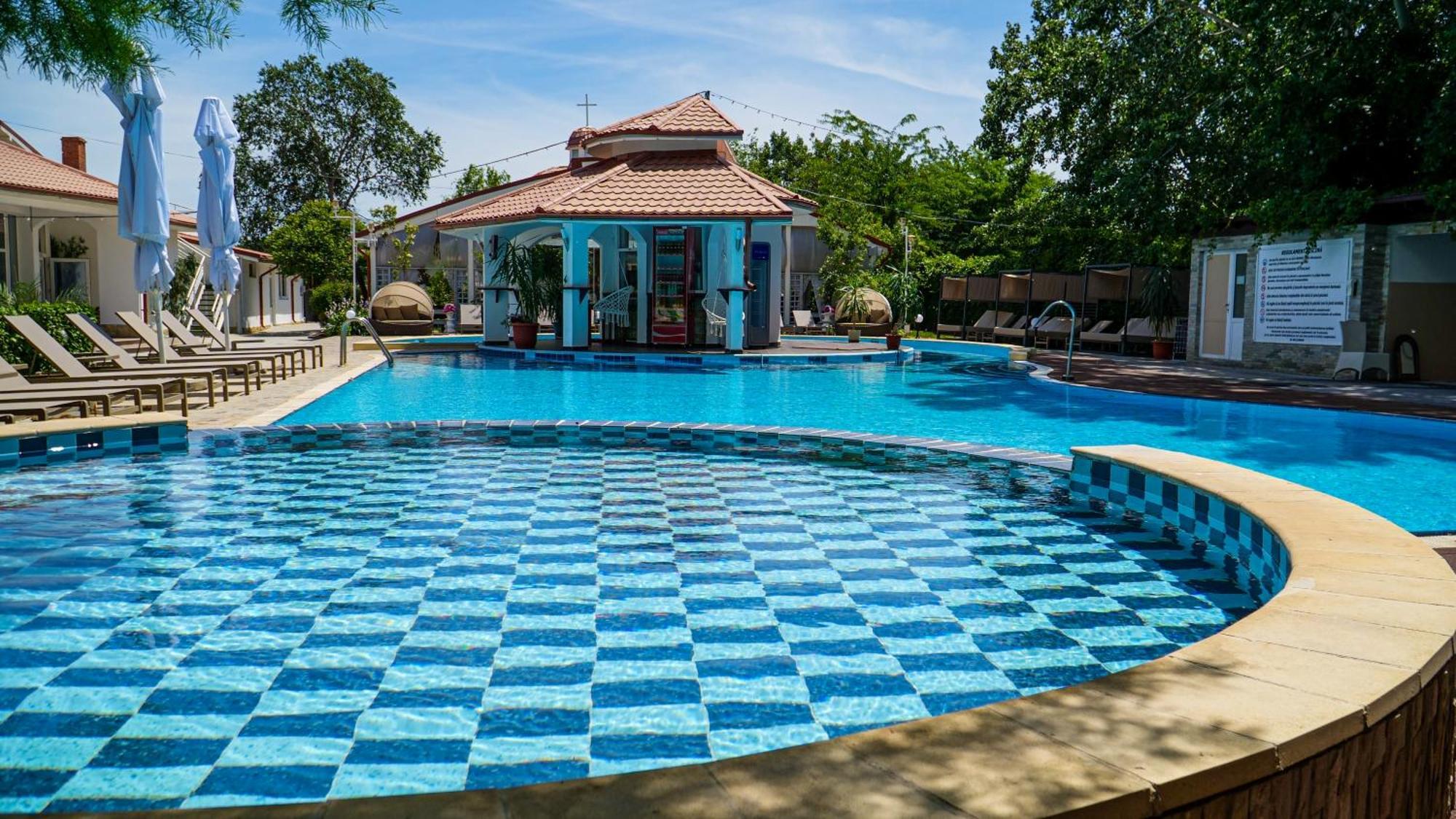 Steaua Apelor Family Resort Nufaru Экстерьер фото